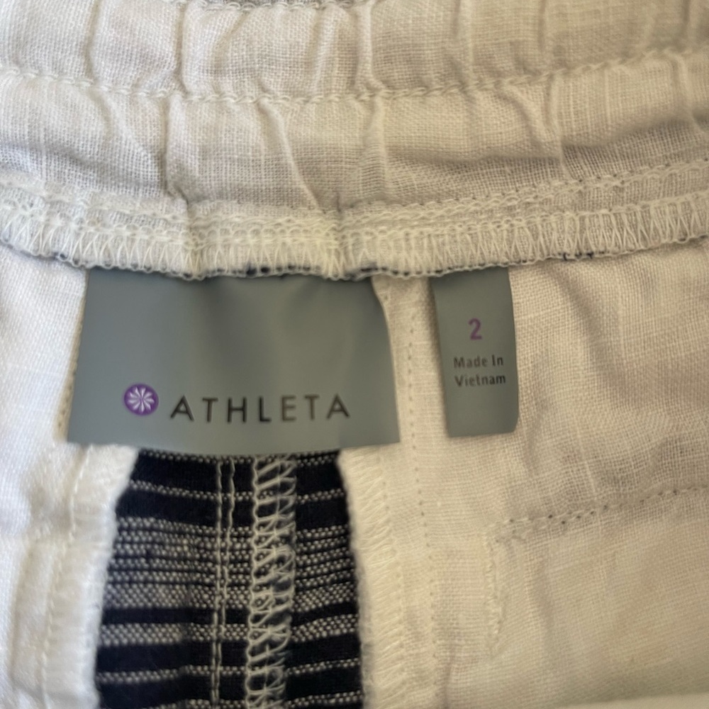 Athleta Linen Jacquard Sandbar Shorts • Navy Stripe - Picture 3 of 8